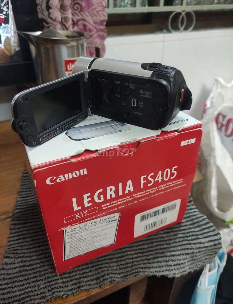 Máy quay phim Canon Legria FS405 Bạc. Mua bán Máy ảnh, Máy quay tại Quận Tân Phú Tp Hồ Chí Minh được đăng bởi Cường hình 1