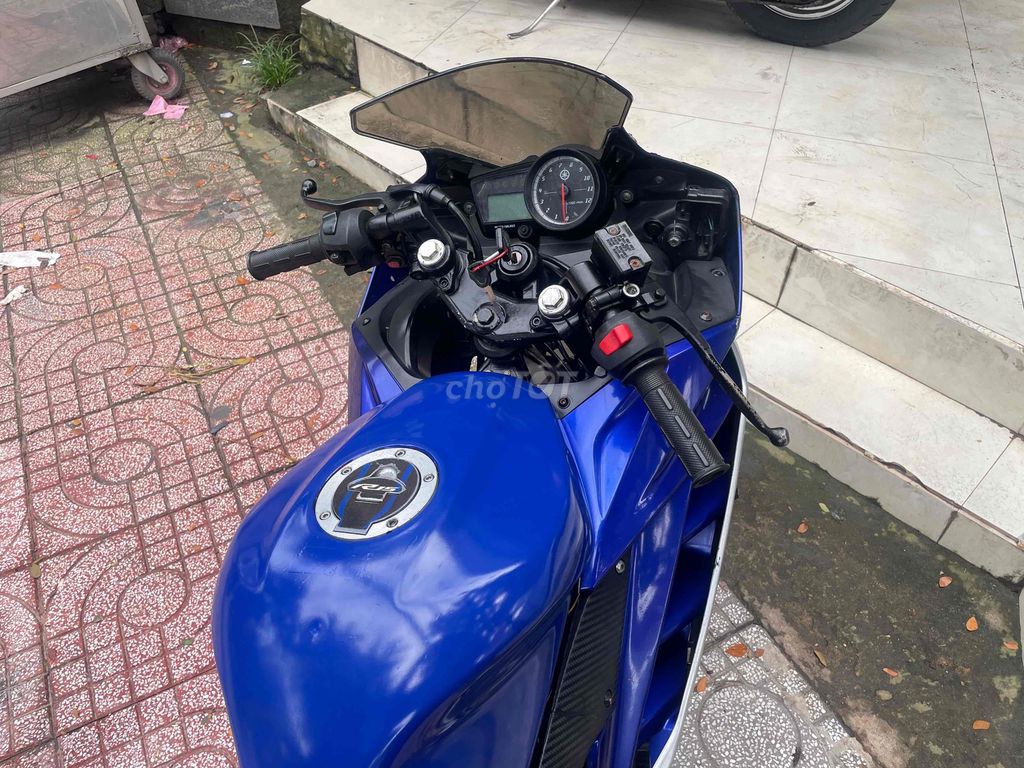 Yamaha R15V2 2015 máy zin biển số 86. Mua bán Xe máy tại Huyện Bình Chánh Tp Hồ Chí Minh được đăng bởi Phong Vũ hình 4