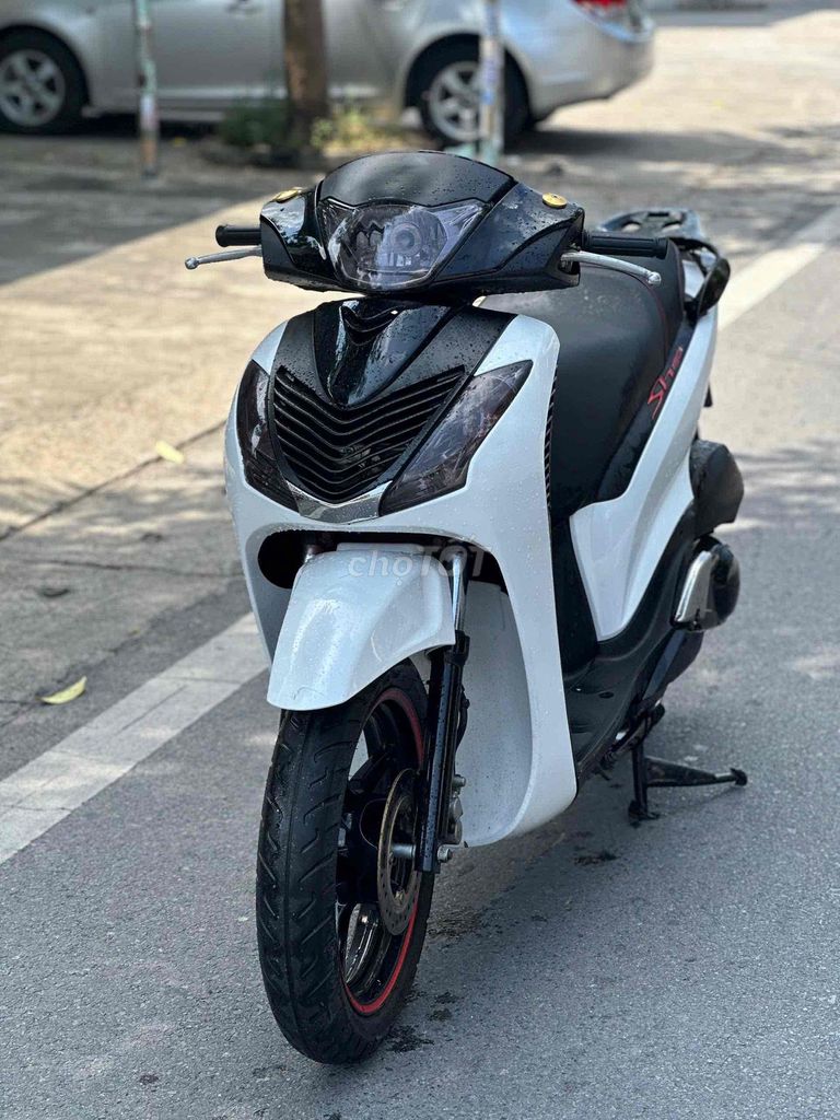 Honda SH 125 nhập khẩu 2006 lên phom 2011