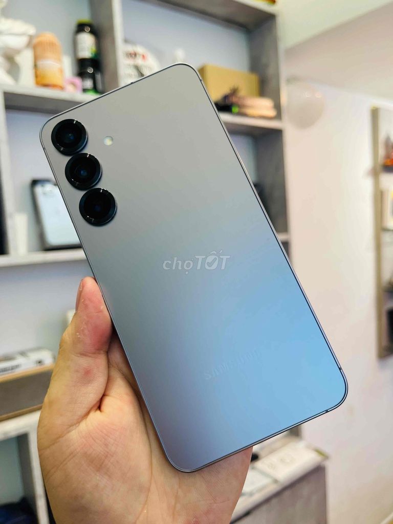 Samsung Galaxy S25 Plus 256GB Xám Việt Nam. Mua bán Điện thoại tại Quận 3 Tp Hồ Chí Minh được đăng bởi Nguyễn Văn Tài hình 1
