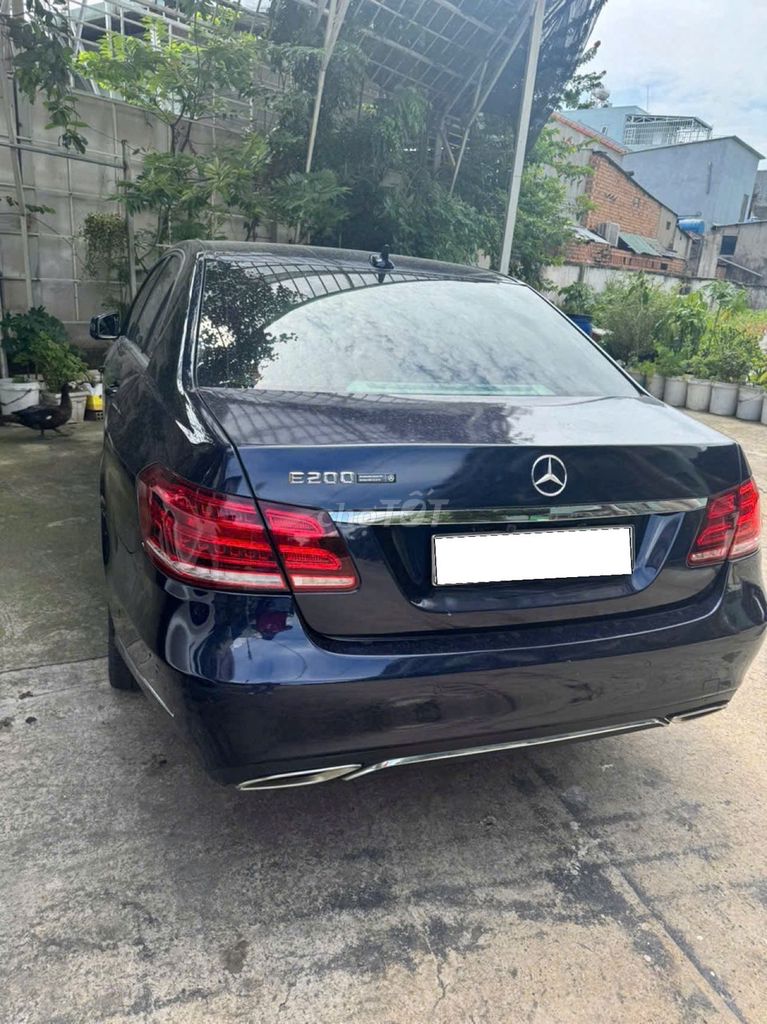 Mercedes Benz E Class 2015 E200 - 70000 km. Mua bán Ô tô tại Thành phố Thủ Đức Tp Hồ Chí Minh được đăng bởi Phạm Thị Xuân Mai hình 2