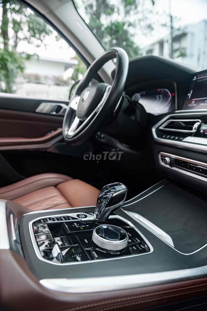 BMW X7 Sx  Model  2021 xDrive40i ( Xám - NT Nâu ). Mua bán Ô tô tại Quận 10 Tp Hồ Chí Minh được đăng bởi Thái LA Auto hình 15