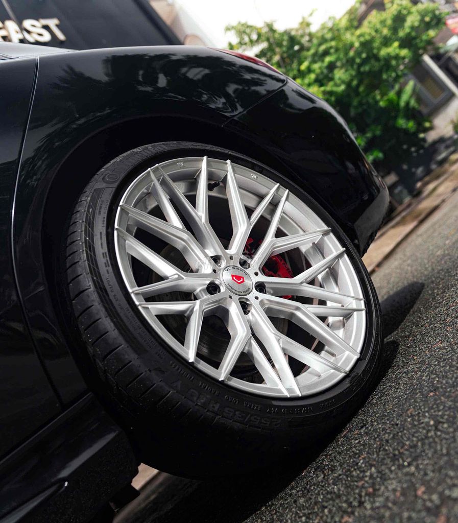 Mercedes C300 AMG Model 2018 - Đen/Đỏ - 25.000 km. Mua bán Ô tô tại Quận 7 Tp Hồ Chí Minh được đăng bởi Thật Nguyễn LongAnh Auto hình 5