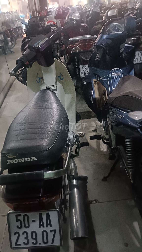 Sanda Boss trả góp bao đời sống trả được 30%. Mua bán Xe máy tại Huyện Bình Chánh Tp Hồ Chí Minh được đăng bởi cửa hàng xe máy cũ Tiến phát chuyên bán góp trả trước 0 đồng hình 1