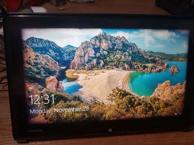 Laptop kiêm mtb kèm bàn phím. Có GL. Mua bán Laptop tại Huyện Chợ Gạo Tiền Giang được đăng bởi Pro