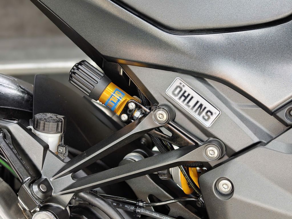 Z1000R 2025 CHẠY LƯỚT CHỈ CHỈ 1415KM. Mua bán Xe máy tại Quận Tây Hồ Hà Nội được đăng bởi Tu Phamanh hình 6