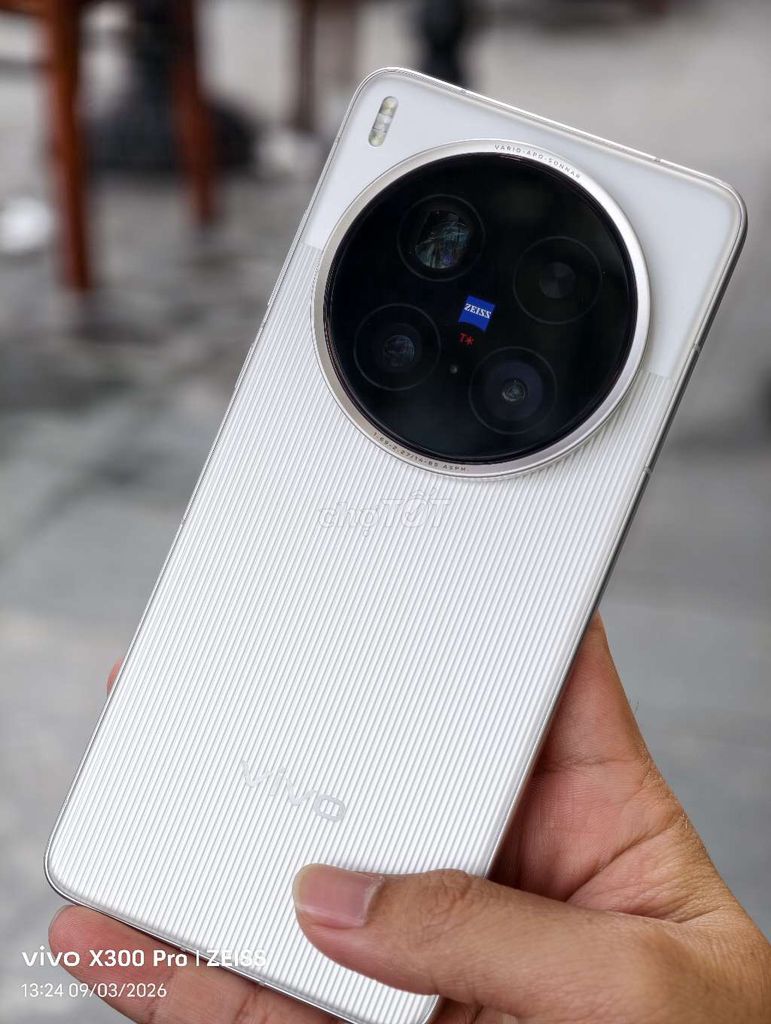 Vivo x200ultra khủng Long 16/1TB. Mua bán Điện thoại tại Quận Cẩm Lệ Đà Nẵng được đăng bởi Nguyễn Văn Linh hình 1