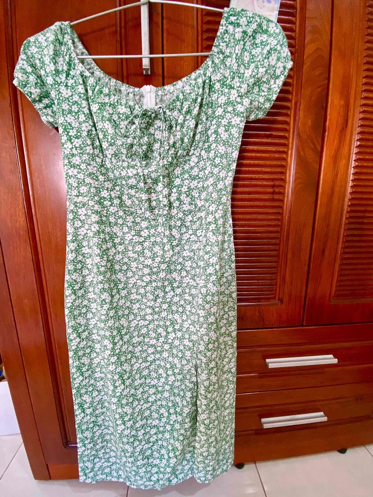 Váy SHEIN hoa xanh, size M. Mua bán Quần áo tại Quận 6 Tp Hồ Chí Minh được đăng bởi Linh hình 1
