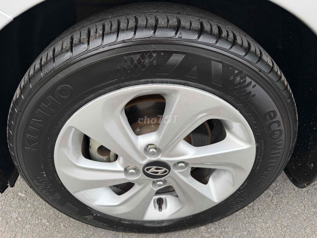 Hyundai I10 Đời 2017 Số Tự Động Sedan. Mua bán Ô tô tại Huyện Ba Vì Hà Nội được đăng bởi Dũng Ô Tô Ba Vì hình 11