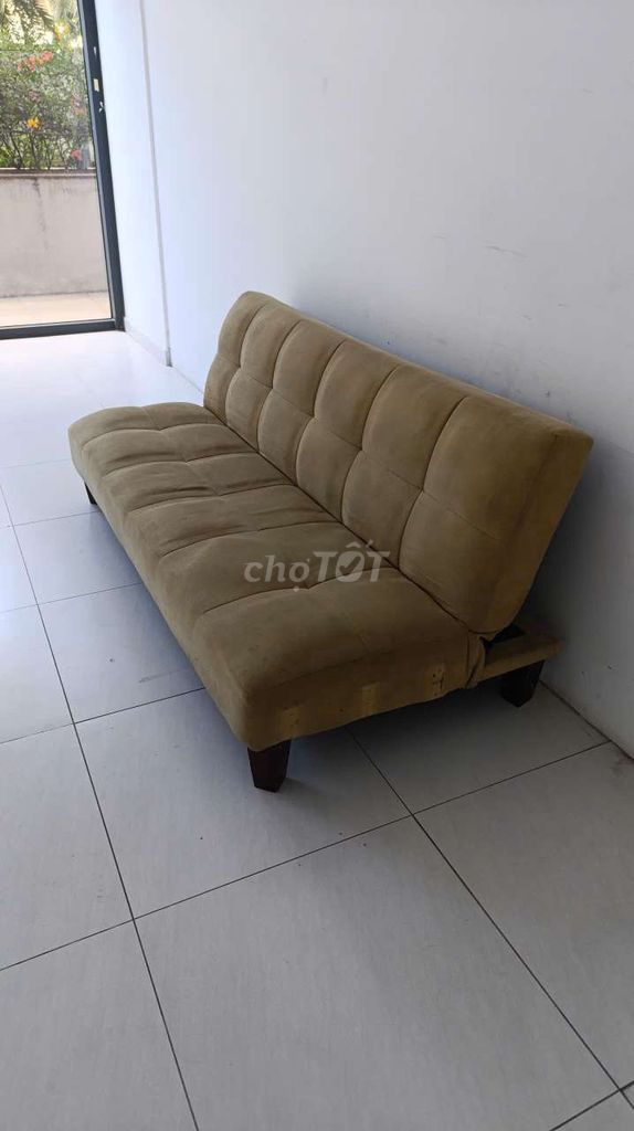 Sofa giường Vải Vàng kem 1m8. Mua bán Giường, chăn ga gối nệm tại Thành phố Thủ Đức Tp Hồ Chí Minh được đăng bởi Đạt Red hình 1