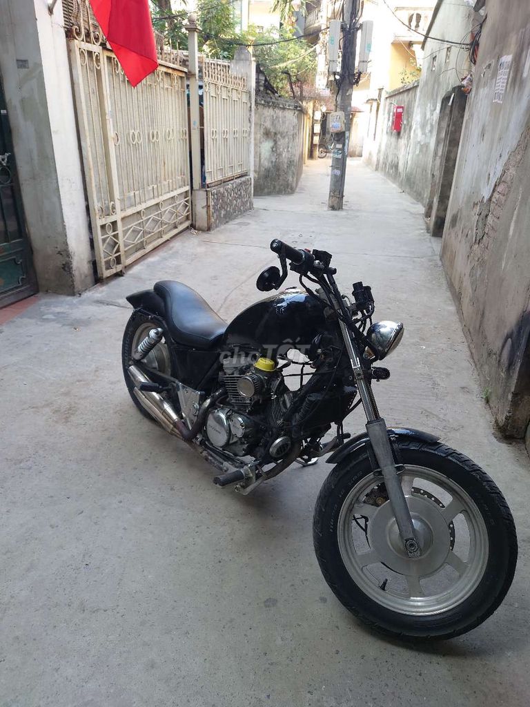 Hyosung GV 250 Bobber