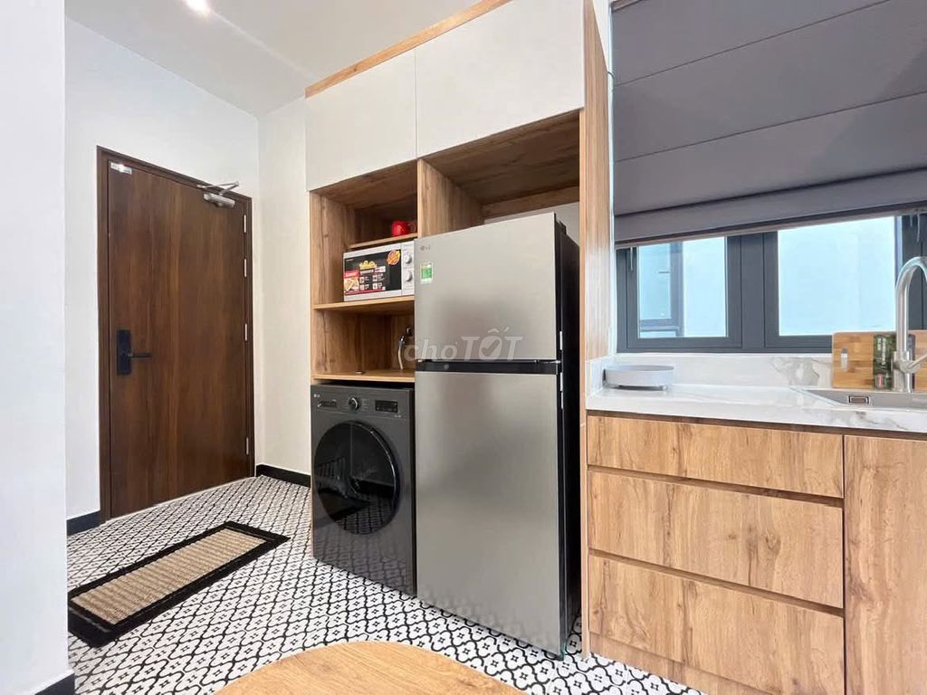 Studio ban công rộng, siêu thoáng