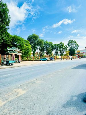 BÁN ĐẤT MẶT TIỀN THỊ TRẤN HẬU NGHĨA RA 3/2 chỉ 50m. Mua bán đất tại Huyện Đức Hòa Long An được đăng bởi Ms Thảo BĐS Thành Đạt