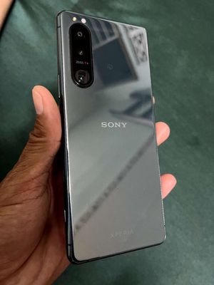 Sony 5 mark 3 quốc tế 2 sim 5G 99,9 chữa cháy. Mua bán Điện thoại tại Thị xã Tân Uyên Bình Dương được đăng bởi Anh Đen