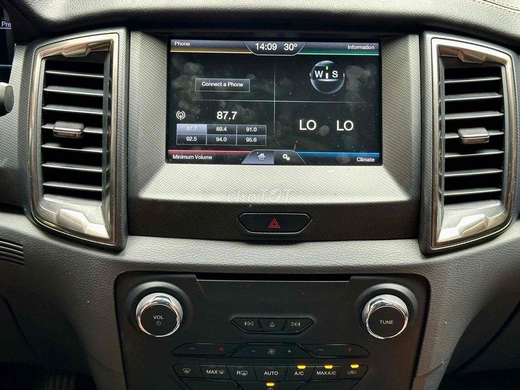 Ford Ranger 2016 Wildtrak 3.2 4x4 AT - 79000 km. Mua bán Ô tô tại Quận Gò Vấp Tp Hồ Chí Minh được đăng bởi Ngô minh Nam hình 12