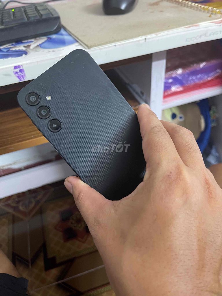 Samsung Galaxy A14 Đen Màn sắc nét 1tr5. Mua bán Điện thoại tại Thành phố Bắc Ninh Bắc Ninh được đăng bởi Nguyễn Việt anh hình 1