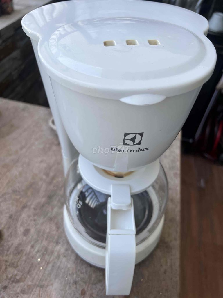 Máy pha cà phê Electrolux ECM1303W. Mua bán Bếp, lò, đồ điện nhà bếp tại Quận Tây Hồ Hà Nội được đăng bởi Mochi hình 1