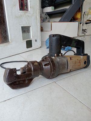 Máy cắt sắt thủy lực Nhật Bản 100V. Mua bán Đồ chuyên dụng, Giống nuôi trồng tại Quận Ninh Kiều Cần Thơ được đăng bởi chuyên đồ bãi Nhật điện 100v