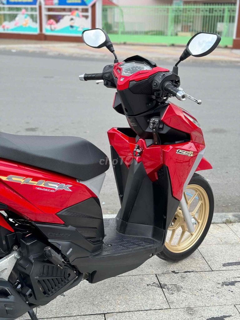 Click Thái 125 2017 Máy Zin Chưa Chạm Bstp Chíh Ch. Mua bán Xe máy tại Quận 11 Tp Hồ Chí Minh được đăng bởi Hưng Từ hình 4