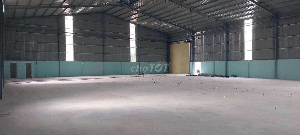 Cho thuê xưởng khuôn viên 2000m2.Đường xe công.Hòa lợi ,Bến Cát,BD