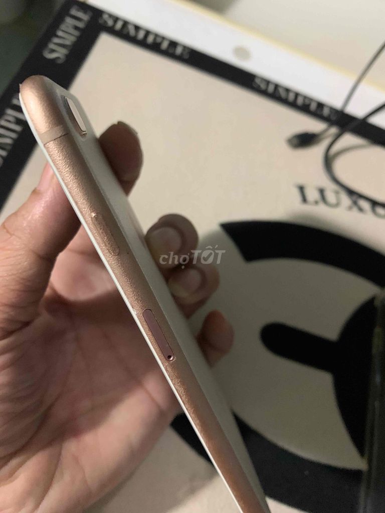 iPhone 8 Plus 64GB Vàng hồng. Mua bán Điện thoại tại Thành phố Thuận An Bình Dương được đăng bởi 我们在上 hình 1