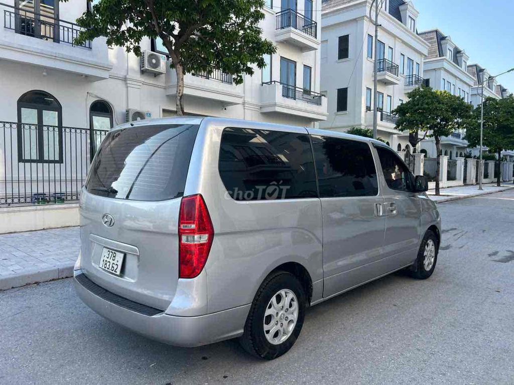 Hyundai Grand Starex 2011 - 9 chỗ. Mua bán Ô tô tại Quận Hà Đông Hà Nội được đăng bởi Hiệp Xoăn Hà Đông hình 8