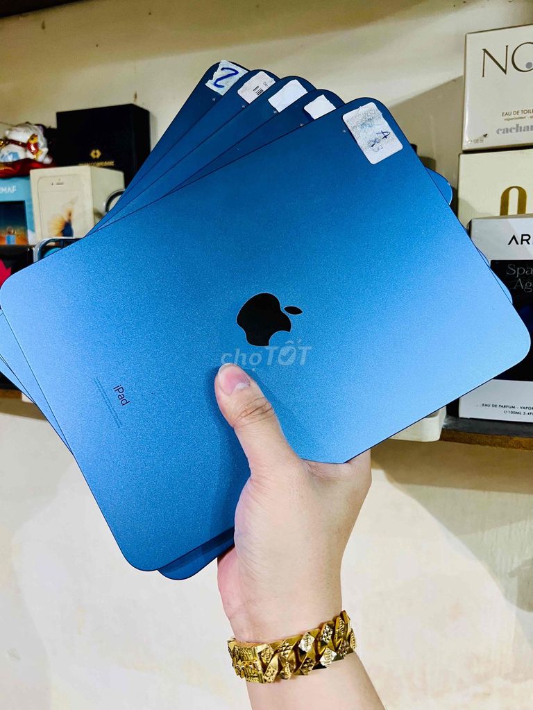 Apple iPad Gen 10 64GB Wifi Giá Rẻ Vô Địchhhhhhh. Mua bán Máy tính bảng tại Quận 1 Tp Hồ Chí Minh được đăng bởi Lư Quốc Thông hình 1