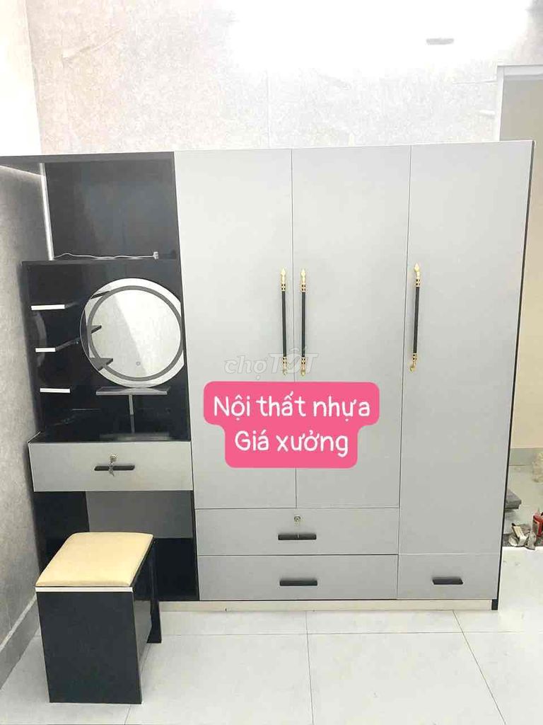 Tủ áo ba cánh kèm gương lét tròn ba chế độ sáng