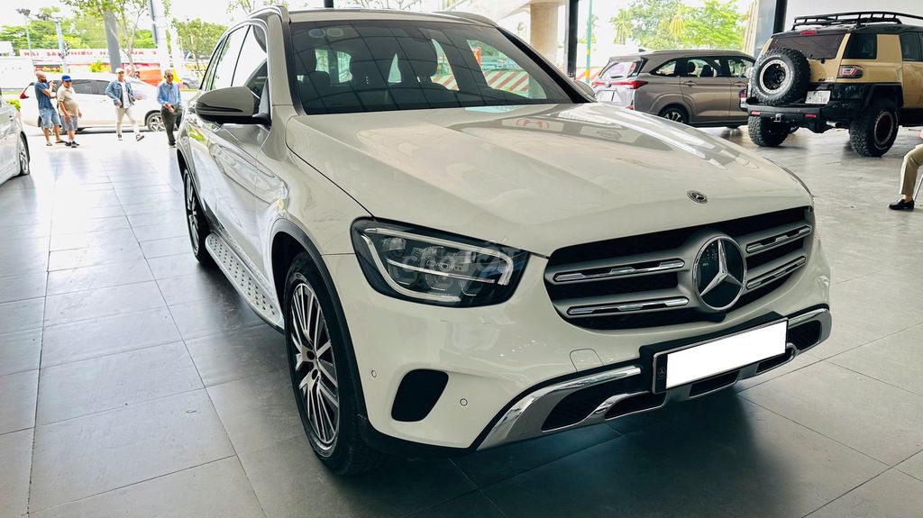 Mercedes GLC200 4 Matic V1 2022 trắng cực đẹp. Mua bán Ô tô tại Quận Gò Vấp Tp Hồ Chí Minh được đăng bởi NGUYỄN MINH VUA XE LƯỚT hình 3