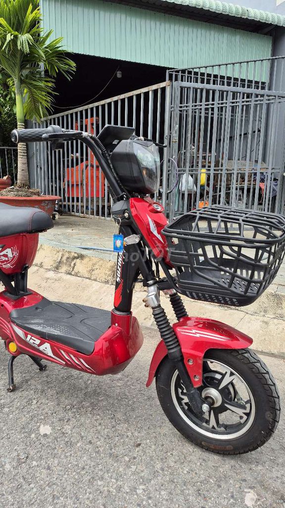 Xe đạp điện 133M còn mới đẹp 95%. Mua bán Xe điện tại Quận 12 Tp Hồ Chí Minh được đăng bởi Cường hình 3