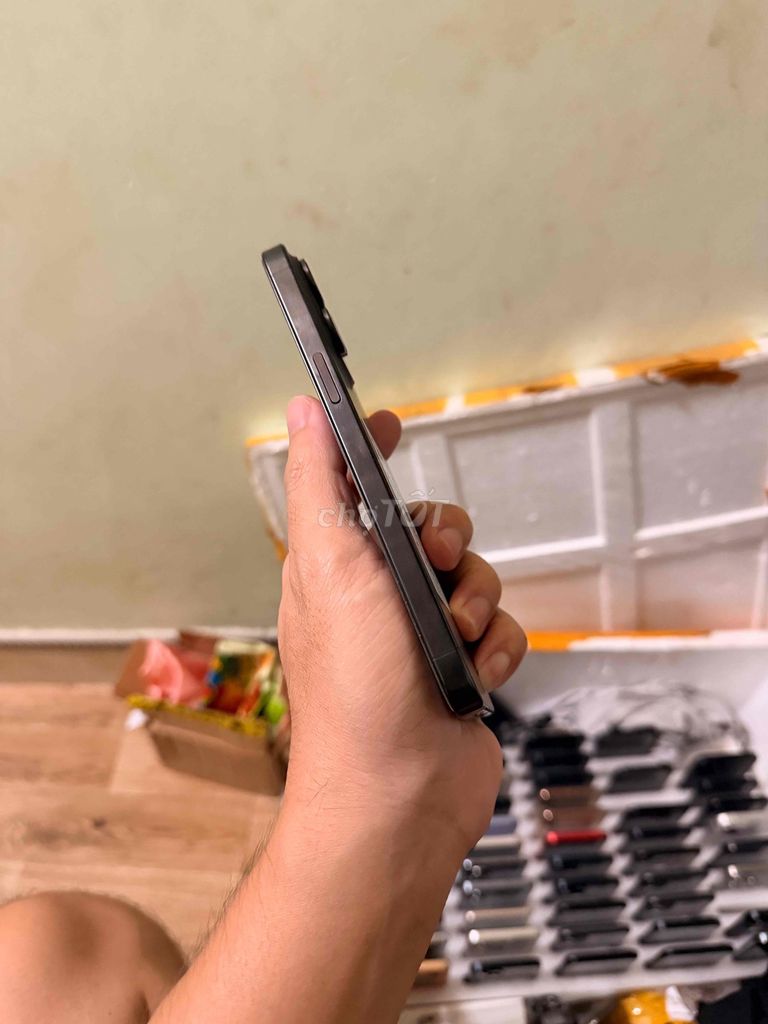 15 Pro Max 256GB lock Canada -góp - giao lưu. Mua bán Điện thoại tại Quận Gò Vấp Tp Hồ Chí Minh được đăng bởi Quảng Phạm Mua Iphone Lock và QT  HCM hình 1