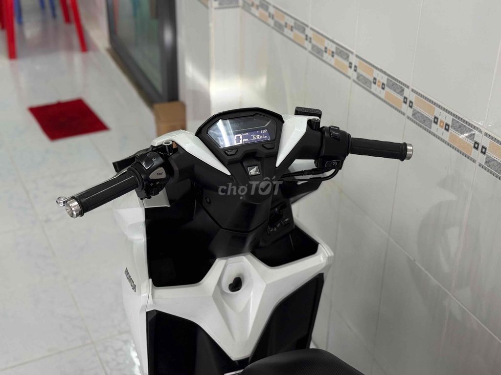 Vario 125 2023 bstp chính chủ công chứng nhanh gọn. Mua bán Xe máy tại Quận 11 Tp Hồ Chí Minh được đăng bởi Cửa Hàng Xe Máy Đạt Nhỏ hình 8