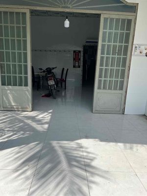 Nhà riêng, 284m2, 4 phòng ngủ, tại Cầu Kênh Hai, Tân Phước. Cho thuê nhà ở tại Huyện Tân Phước Tiền Giang được đăng bởi Mộc Lan