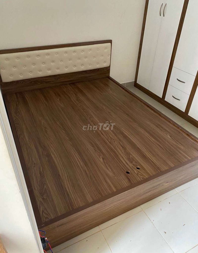 GIƯỜNG GỖ CÔNG NGHIỆP MDF 1M6*2M BỌCNỆM ĐẦU GIƯỜNG