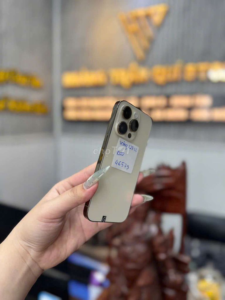 iPhone 13 Pro Max 128GB Vàng. Mua bán Điện thoại tại Huyện Hóc Môn Tp Hồ Chí Minh được đăng bởi Lư Kiều Anh hình 1