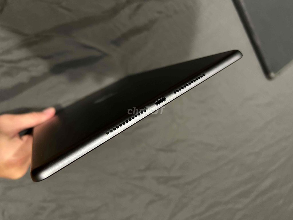 Apple iPad Gen 9 Xám Đã sử dụng. Mua bán Máy tính bảng tại Huyện Gia Lâm Hà Nội được đăng bởi Manh Nguyen hình 1