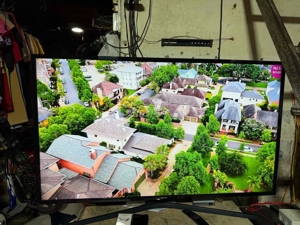 Tivi smart Samsung 48 inch Wifi trực tiếp zin 100%. Mua bán Tivi, Âm thanh tại Thành phố Thủ Dầu Một Bình Dương được đăng bởi Huỳnh Nguyễn  hình 1