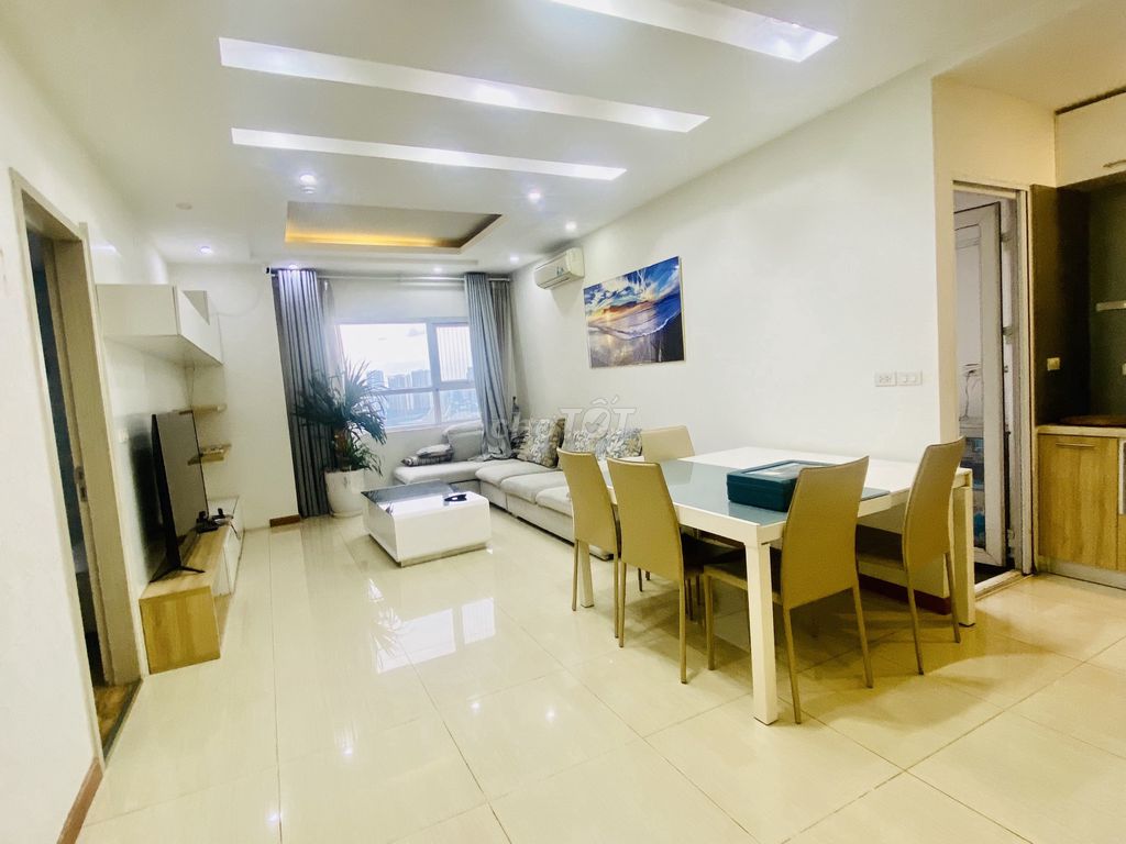 Cho thuê Golden Palace - Mễ Trì 2PN 86m2 đủ đồ, view đẹp chỉ 14,5tr/th