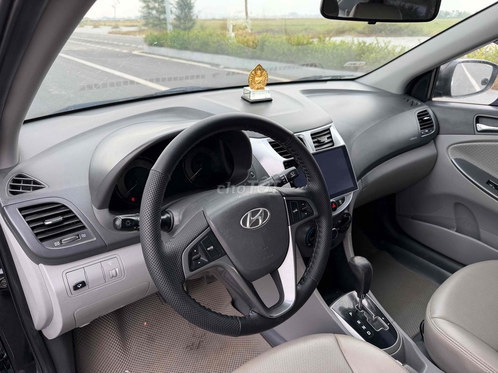 Hyundai Accent 2011 1.4 AT - 120000 km. Mua bán Ô tô tại Huyện Thiệu Hóa Thanh Hóa được đăng bởi Nguyen Duc Anh hình 8