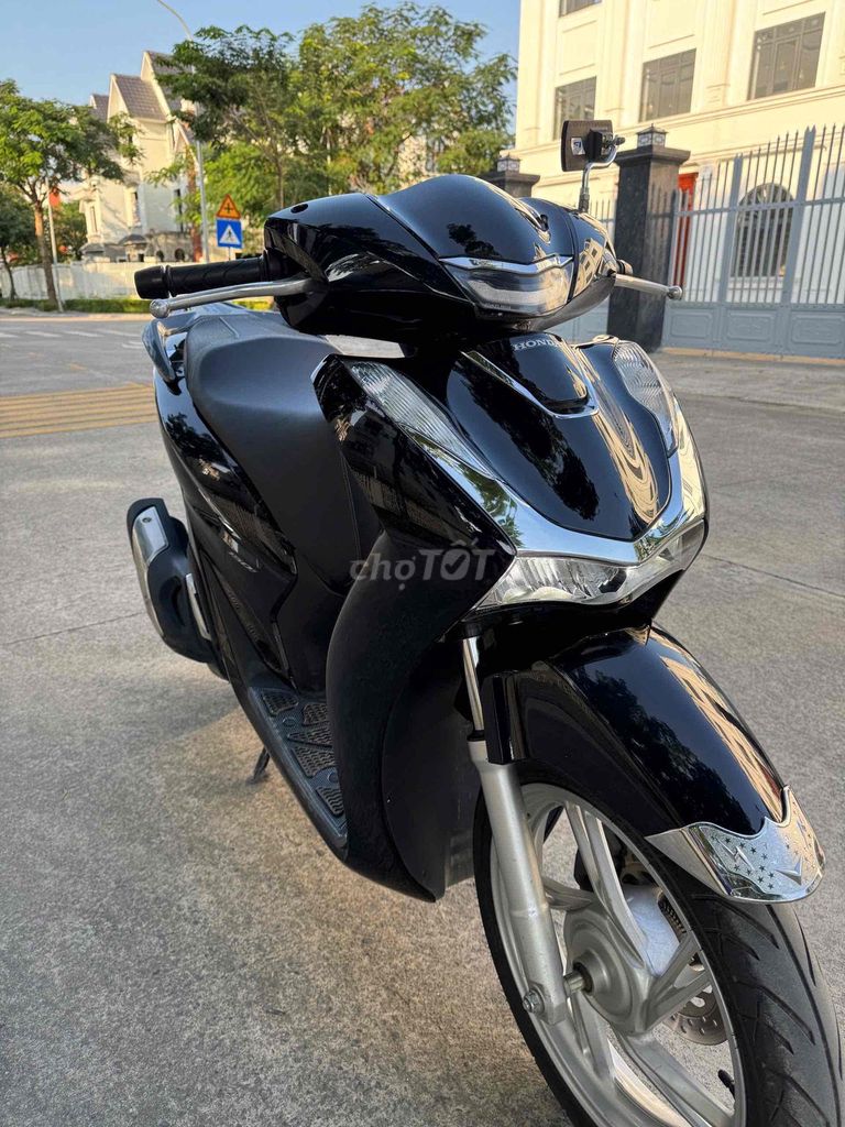 Honda SH 150i ABS 2021 Đen (người dùng). Mua bán Xe máy tại Huyện Hoài Đức Hà Nội được đăng bởi Ngọc Anh hình 6