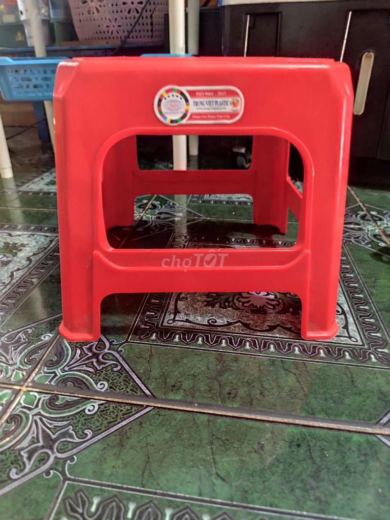 Ghế đẩu Trung Việt Plastic Nhựa Đỏ. Mua bán Bàn ghế tại Thành phố Thuận An Bình Dương được đăng bởi Trần Tuyết Hạnh hình 1
