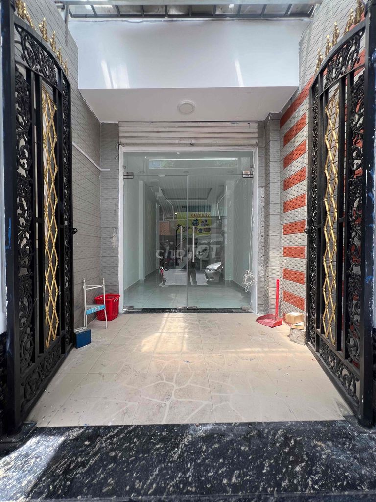 🟤🟡 MẶT BẰNG MẶT TIỀN NGUYỄN CẢNH CHÂN Q1 – 49M² – BẾP WC RIÊNG – 18TR/