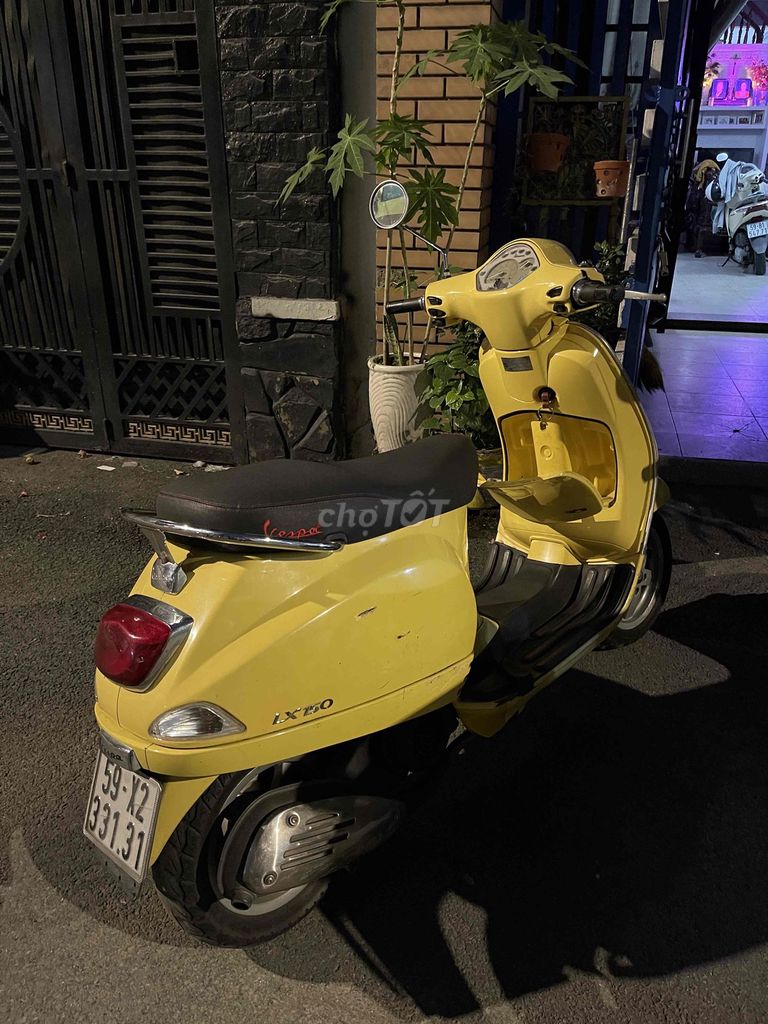 Vespa LX 150 - Biển số cute 331.31. Mua bán Xe máy tại Quận Gò Vấp Tp Hồ Chí Minh được đăng bởi Tony hình 2