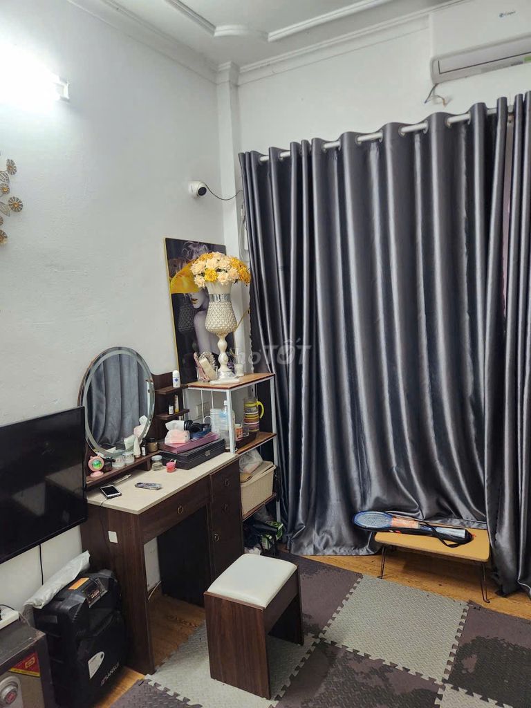 cho hộ gia đình thuê nhà riêng 25m 4 tầng ngõ 254D minh khai