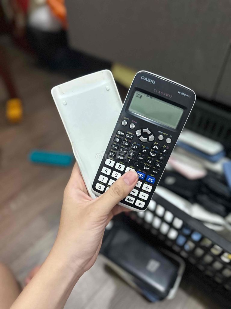 Máy tính Casio FX-580VNX cũ chính hãng - 2442Z. Mua bán Đồ dùng văn phòng tại Quận Đống Đa Hà Nội được đăng bởi Nguyen Ngoc Bich hình 1