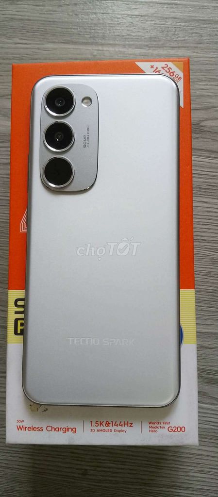 Tecno Spark 40 Pro+ 8GB/256GB Bạc. Mua bán Điện thoại tại Thành phố Biên Hòa Đồng Nai được đăng bởi Hưng hình 1