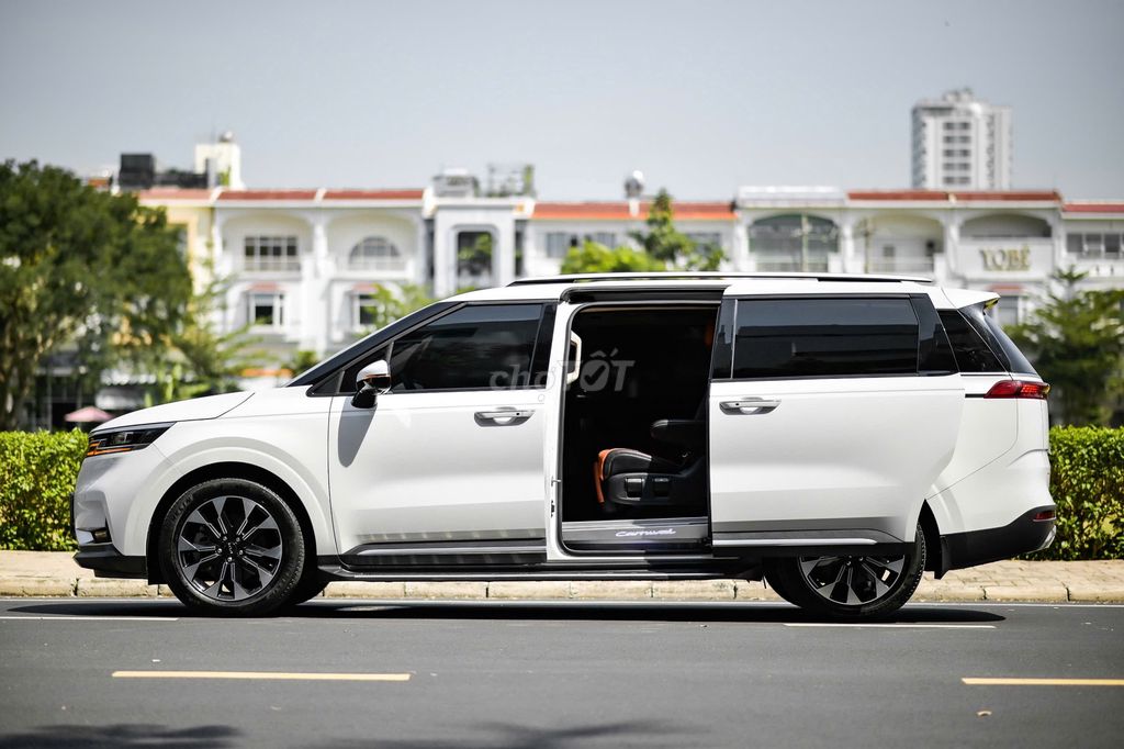 Bán xe Kia Carnival 2023 Signature 3.5G - 44000 km. Mua bán Ô tô tại Quận 7 Tp Hồ Chí Minh được đăng bởi tuấn anh hình 8