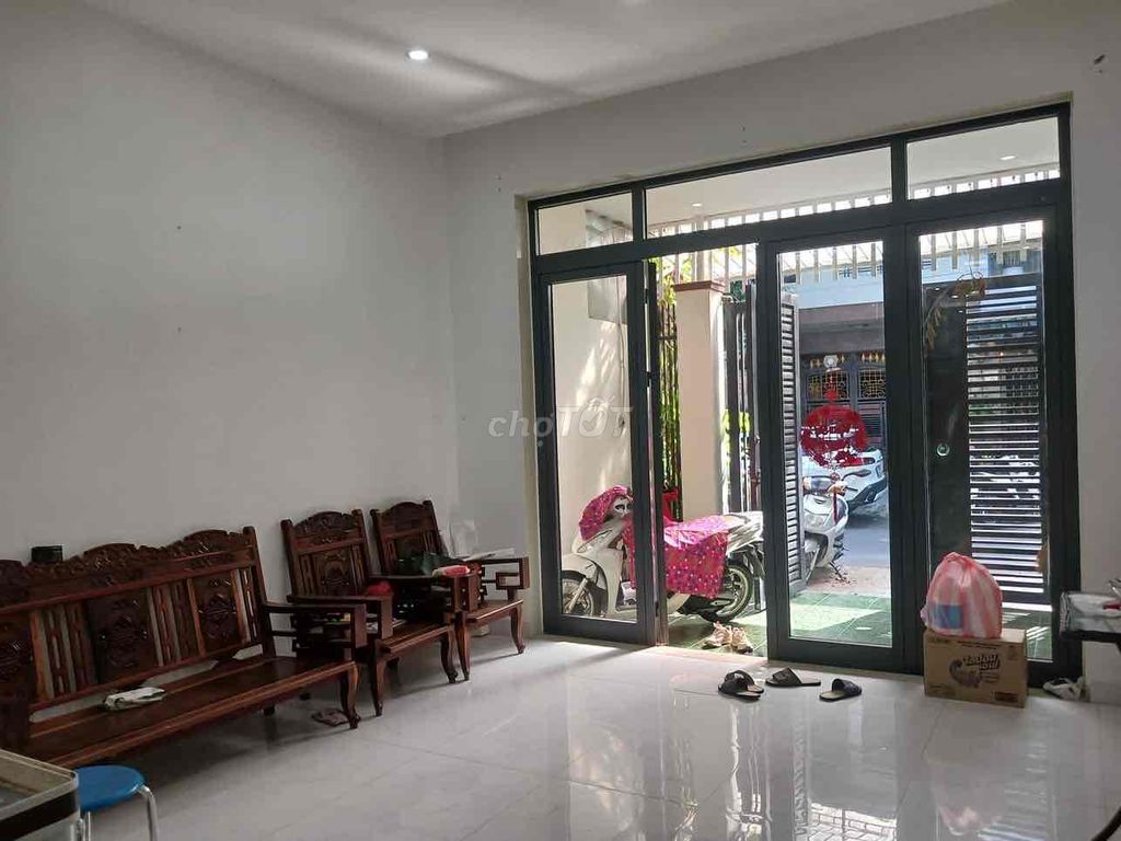 Sụp hầm cực rẻ - Nhà 3 tầng đường Nguyễn Phẩm -81m2 - Hoà Cường Bắc