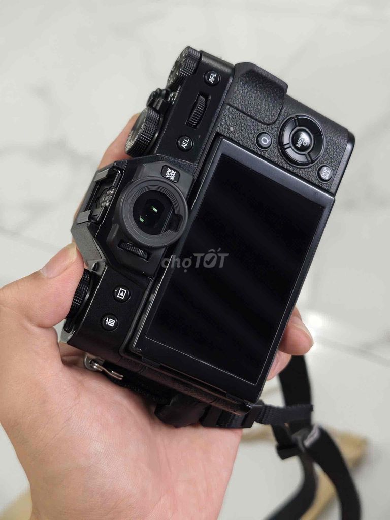 Máy ảnh Fujifilm X-T20 Đen Đã qua sử dụng. Mua bán Máy ảnh, Máy quay tại Thành phố Dĩ An Bình Dương được đăng bởi Thế Anh hình 1