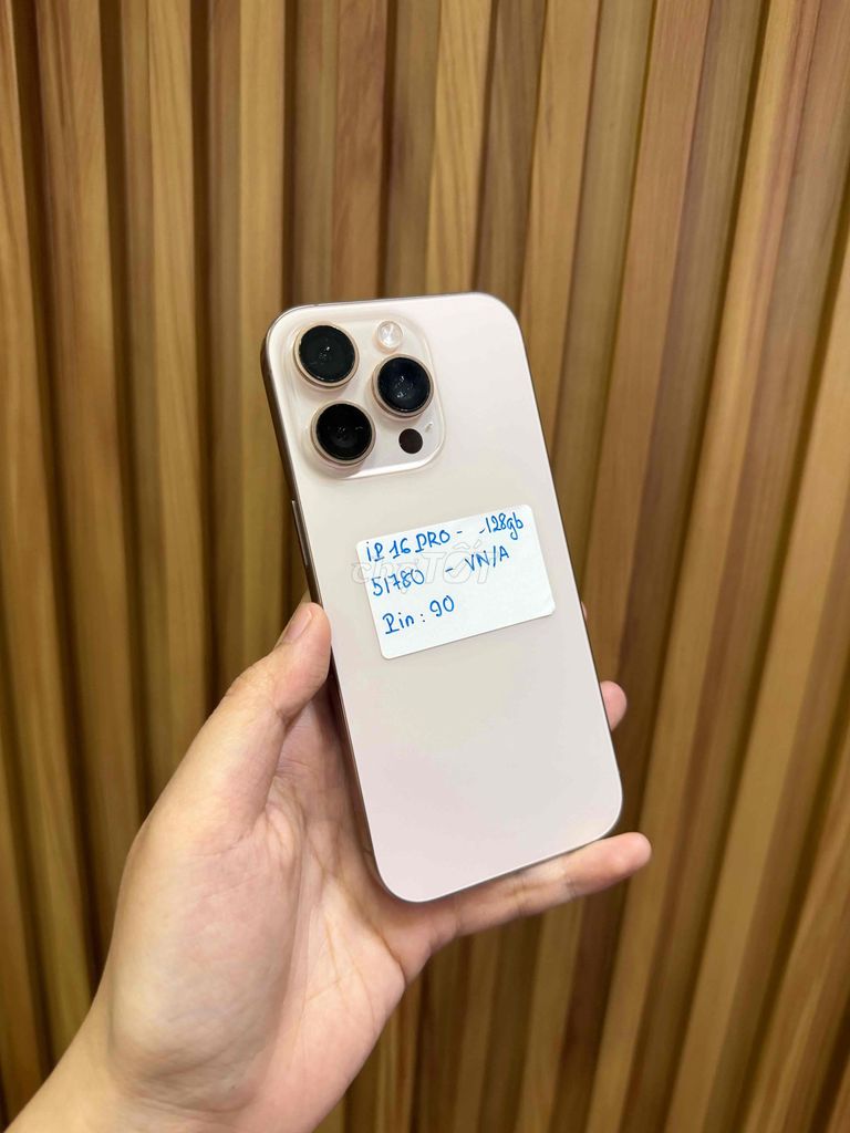 iPhone 16 Pro 128GB Việt Nam Nguyên zin. Mua bán Điện thoại tại Quận 10 Tp Hồ Chí Minh được đăng bởi Đăng Sơn Store hình 1